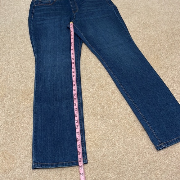 Straight Leg Jeggings - Picture 6 of 11